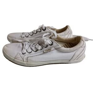 Taos Star white canvas lace up sneakers women's size  7.5